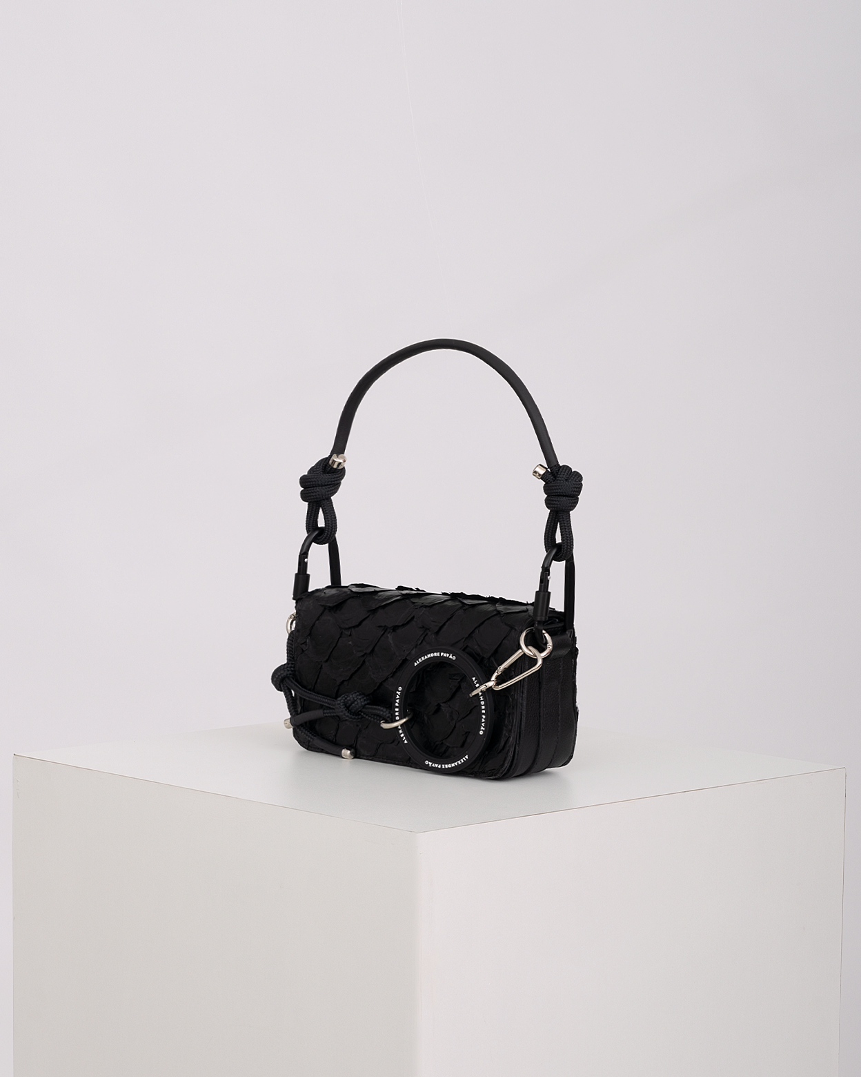 ARAPAIMA SHOULDER BAG - PRETO